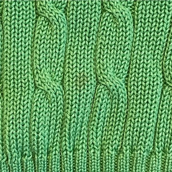 Women’s Brooks Brothers cable-knit sweater size small minor stain - Picture 4 of 5